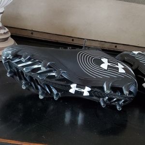 UNDER Armour boys football Lacrosse cleats